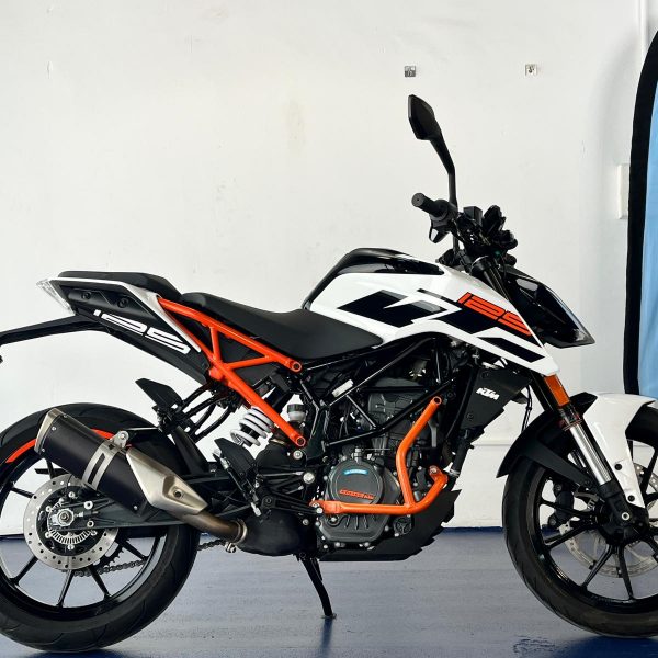 KTM DUKE 125 ABS