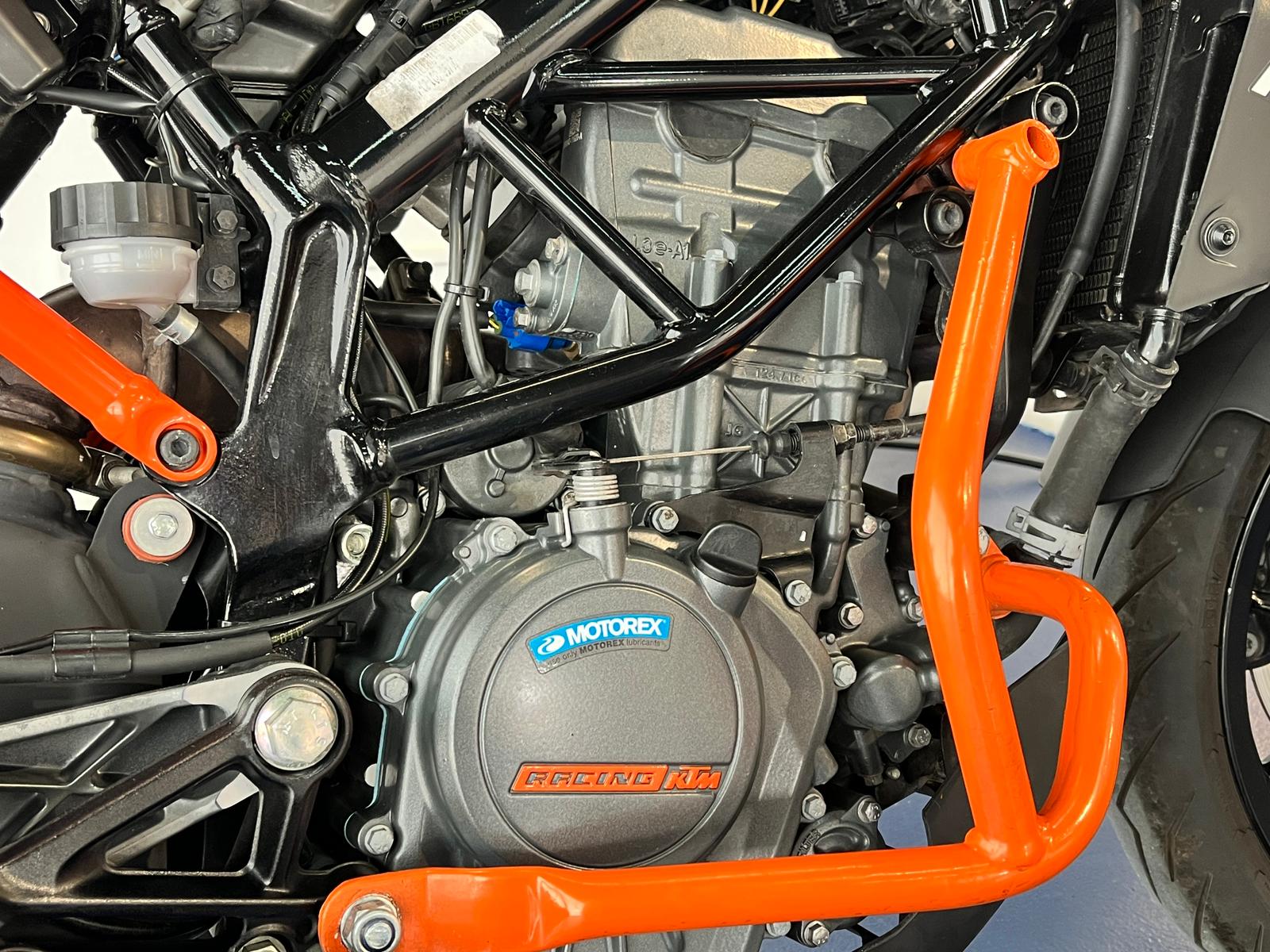 KTM DUKE 125 ABS - Imagen 14