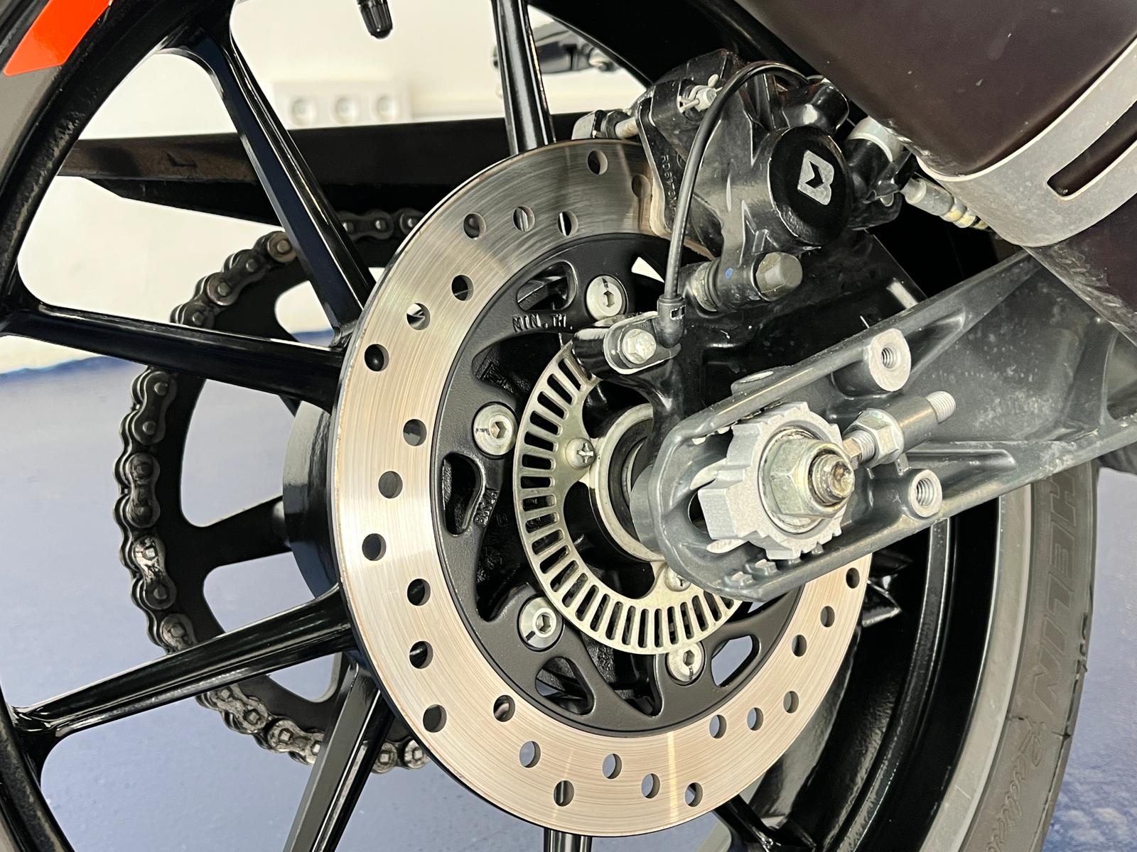 KTM DUKE 125 ABS - Imagen 18