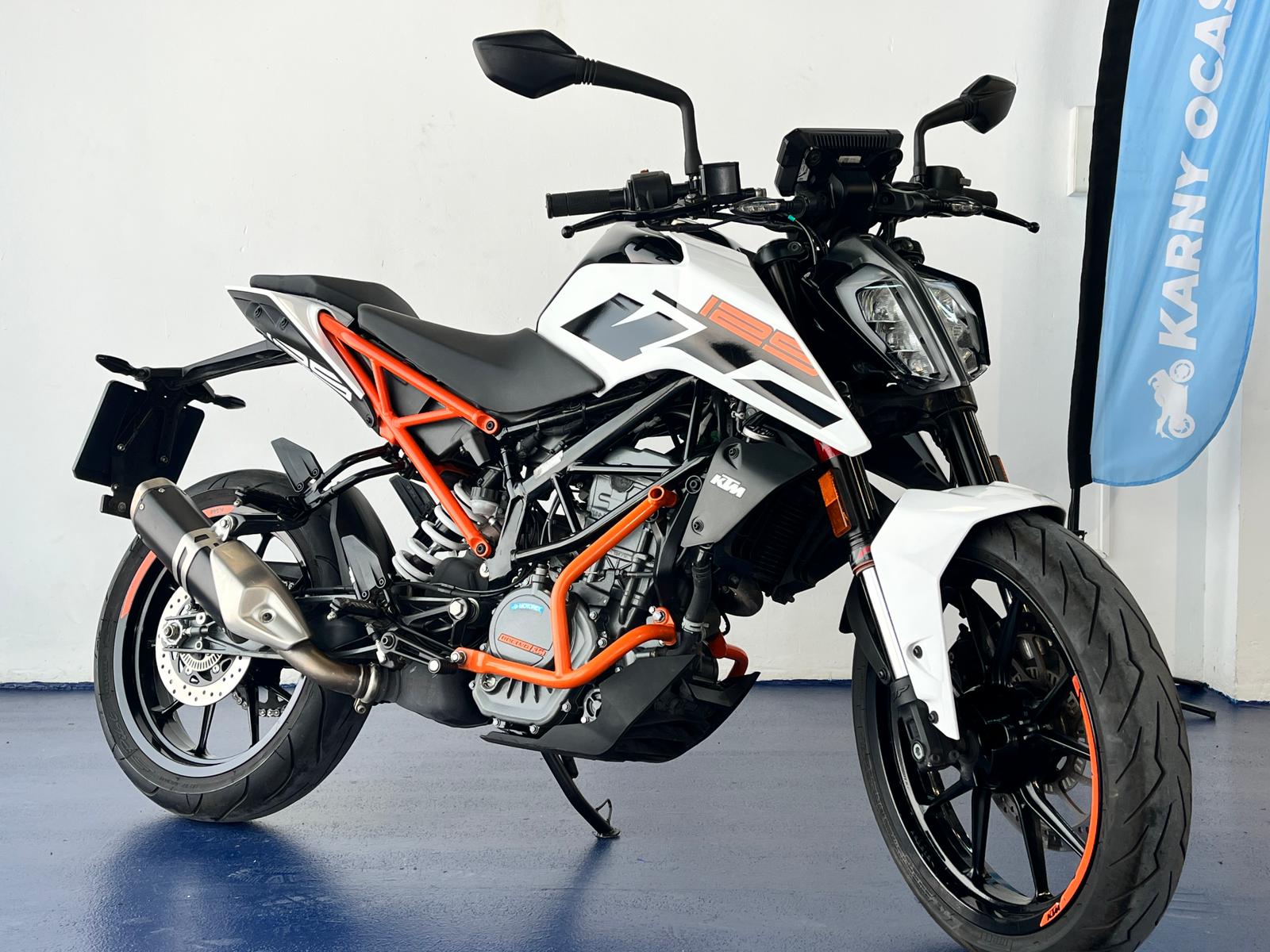 KTM DUKE 125 ABS - Imagen 2