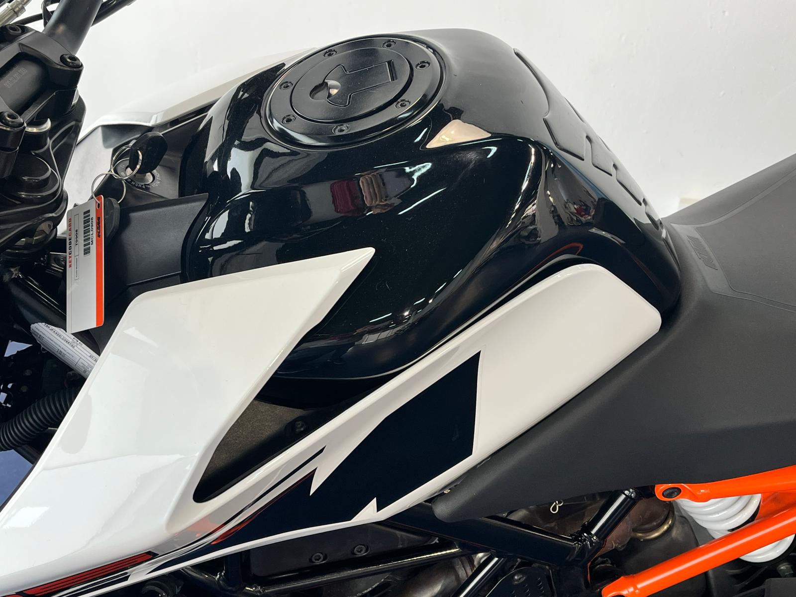 KTM DUKE 125 ABS - Imagen 42