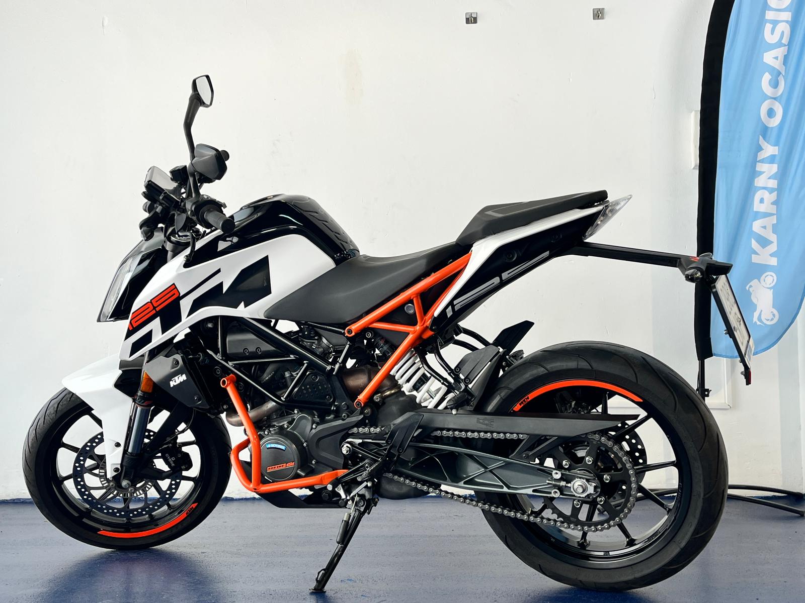 KTM DUKE 125 ABS - Imagen 5