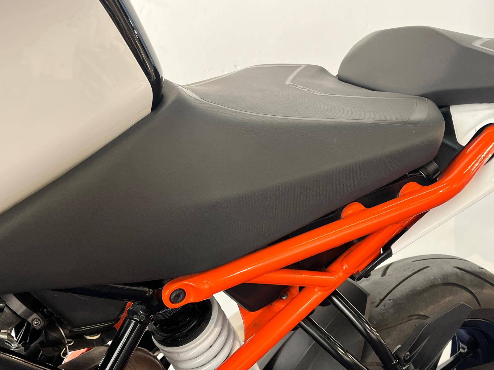 KTM DUKE 125 ABS - Imagen 44
