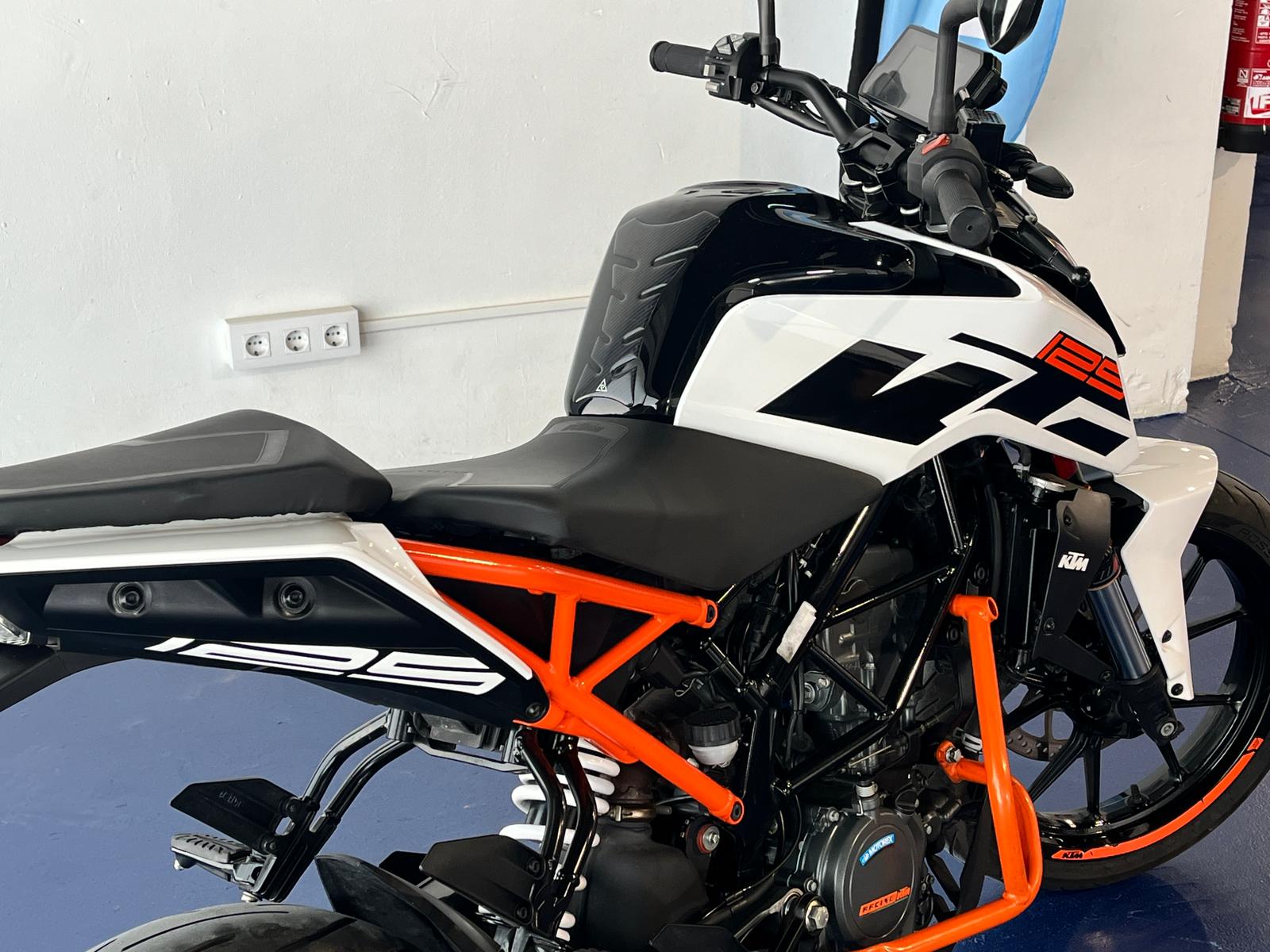 KTM DUKE 125 ABS - Imagen 59