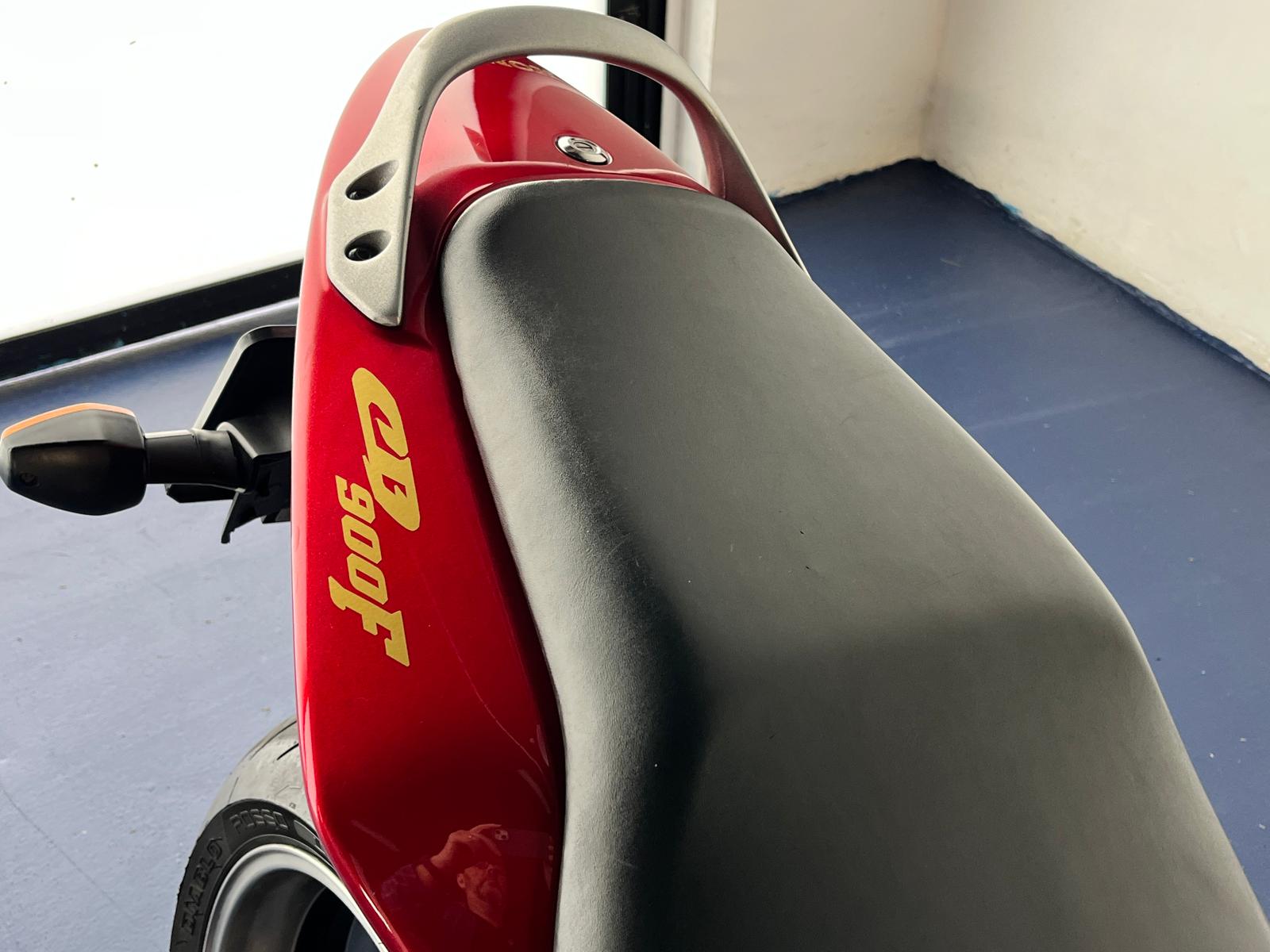 HONDA CB 900 F - Imagen 4