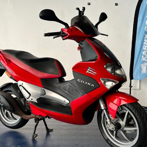 Alternative view of GILERA RUNNER 50