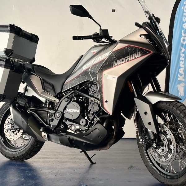 Alternative view of MOTO MORINI X-CAPE 650