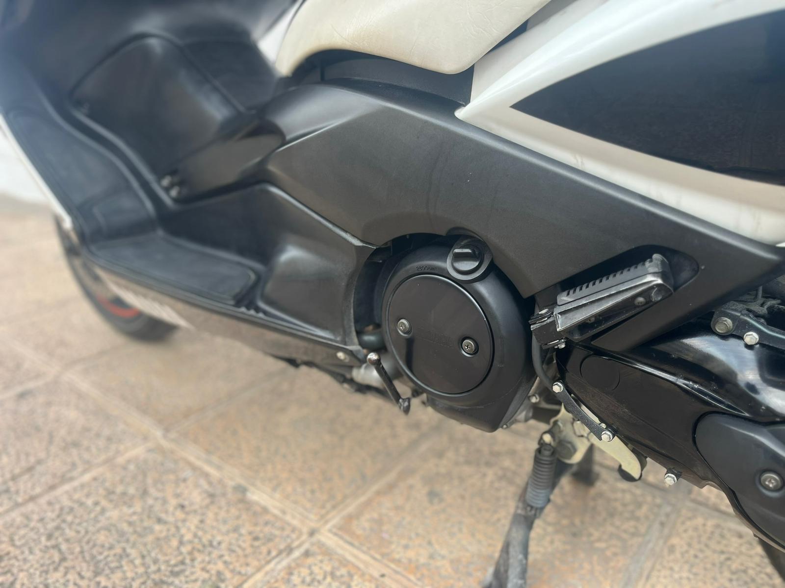 YAMAHA T-MAX 500 - Imagen 10