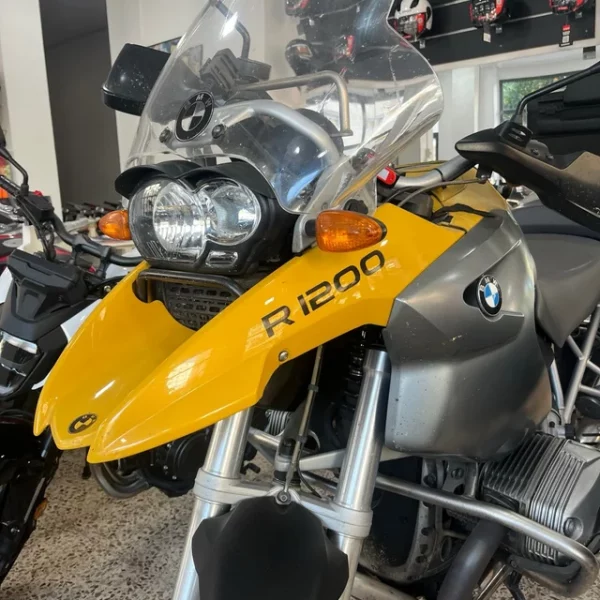 Alternative view of BMW R 1200 GS