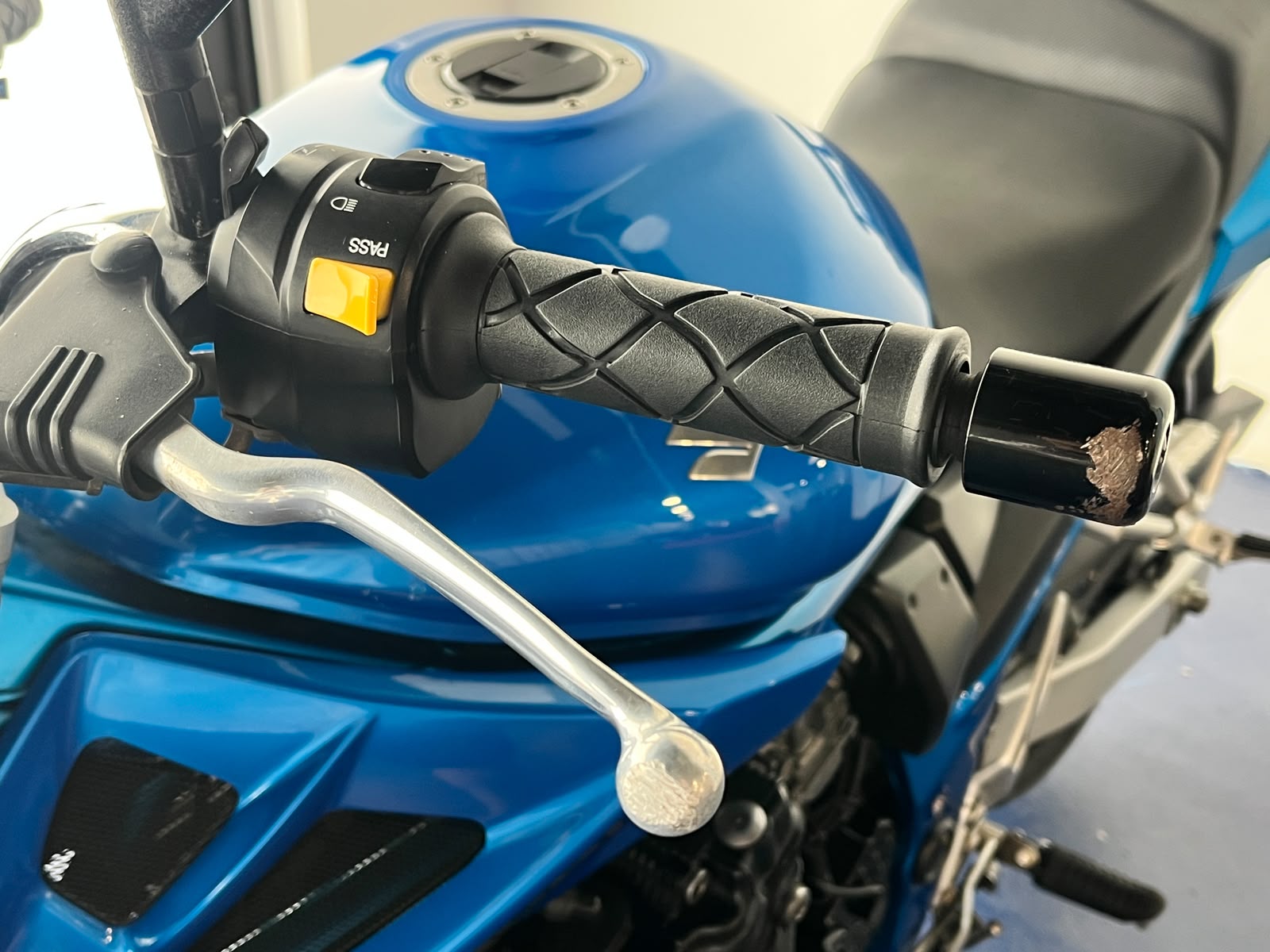 SUZUKI BANDIT 650 - Imagen 31