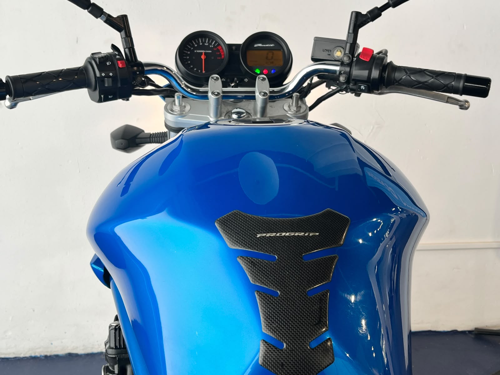 SUZUKI BANDIT 650 - Imagen 51