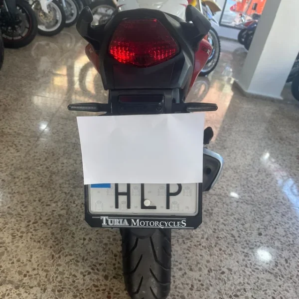 Alternative view of HONDA CBR 125R SPORT